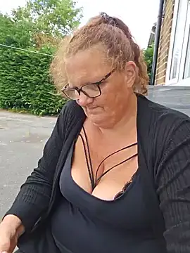MissQueenBeex webcam