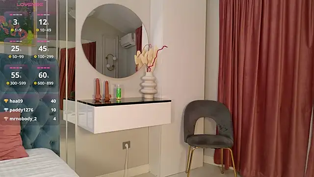 SiennaPierce webcam