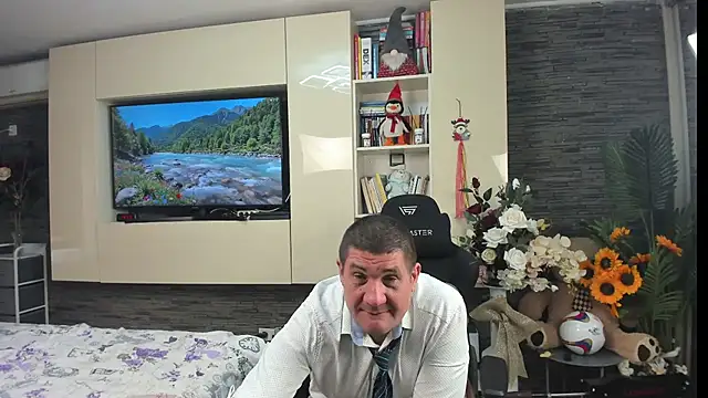 SpartacusDaddy48 webcam