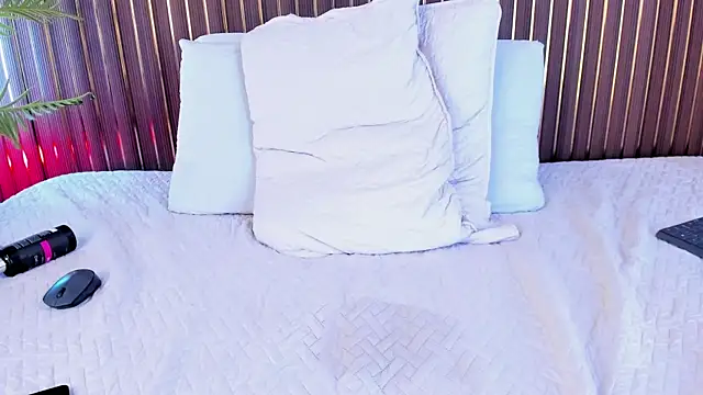 HoneyMilf_ webcam