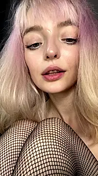 aka_Blonde webcam