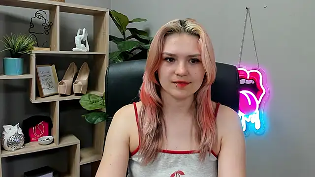 SweetLilyxo webcam