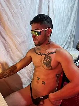 Sexmuscle17 webcam