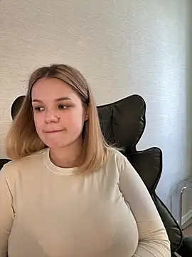 KimEvanss webcam
