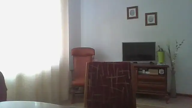 ElenaLove888 webcam