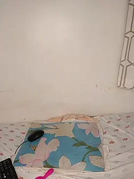 pretty_bitch01 webcam