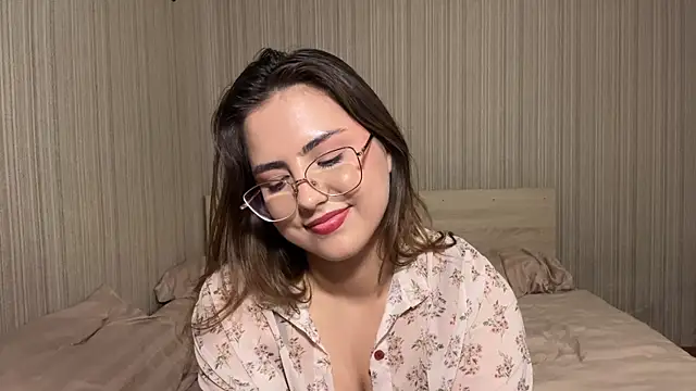 Mina_Aston webcam