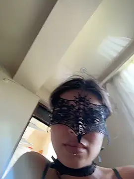 Mia_Cannon webcam