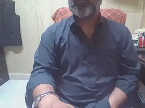 hairymaster95 webcam