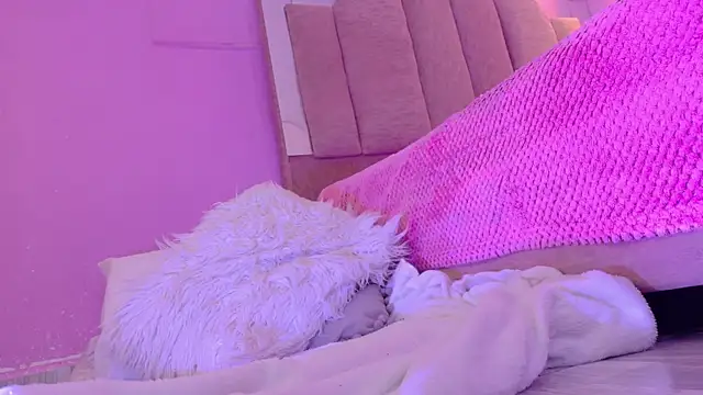 LoveQueen2 webcam