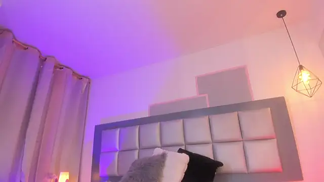 Maddie_Ray webcam