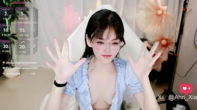 ahrii_yan (F milf) - M腿无内双摄像头BB特写