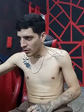 boy_max_latin webcam
