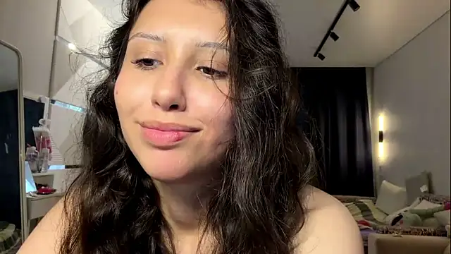 Alicekitty67 webcam