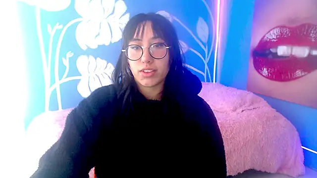 eli_doll webcam