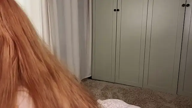 tgirlfoxy's live cam