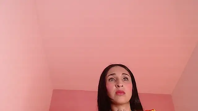 Chloe_Brm webcam
