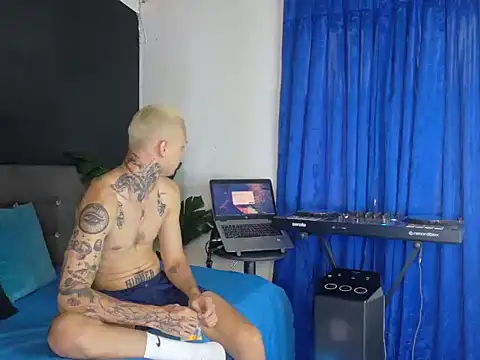touching_the_sky webcam
