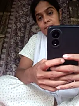 Noor_Desire webcam