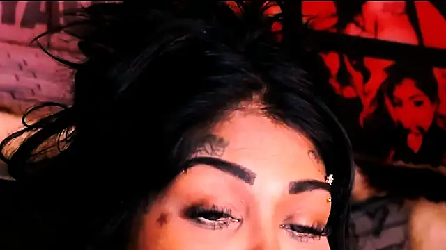 indian_dreamgirl webcam
