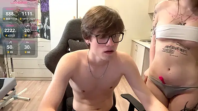 JadeNoiiir webcam