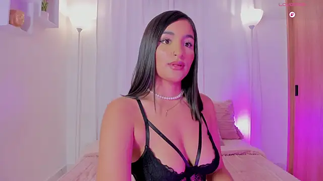 Aishapeyton_ webcam
