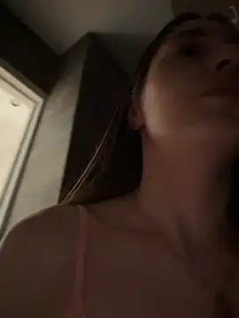 boomfoxy (F young) - 🥵FINGERING PUSSY CLOSE UP OMG!🥵