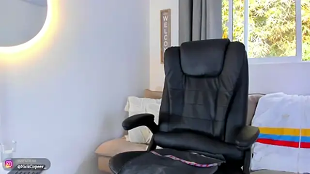 NickCopeer_ webcam