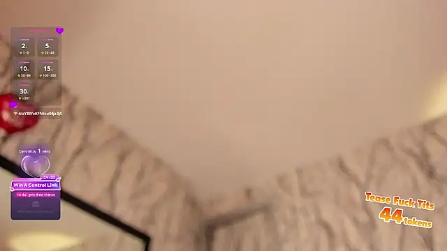 adelinemoretti webcam