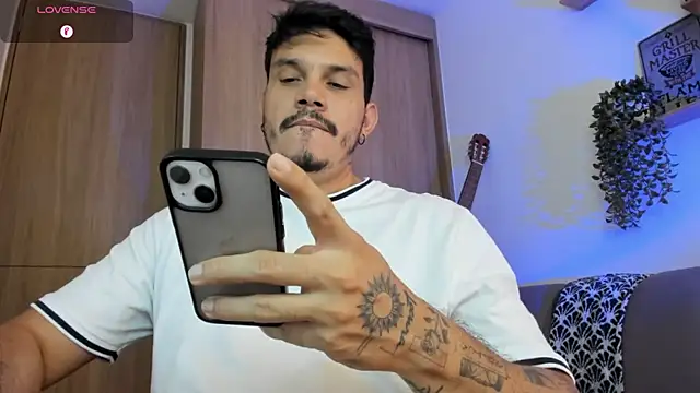 alejandro_stark webcam