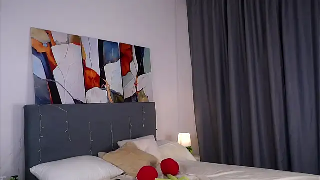 NelleMihalko webcam