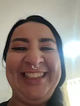 Abril_Luv webcam