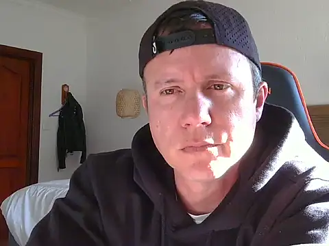TroyDieselXXX webcam