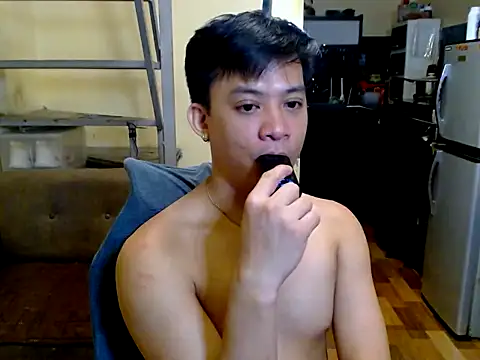 AsianCUMQUICKLY webcam