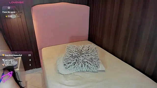 ROXXYBLOOM webcam