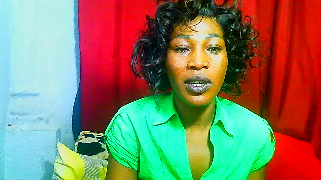 freaky_naughty live cam on StripChat