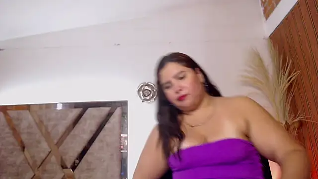 AGATHAA_WHITE webcam