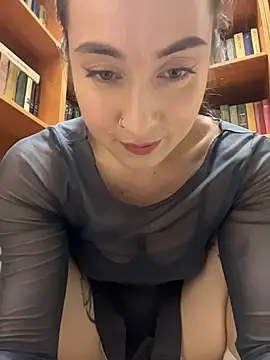 Holly_Play webcam