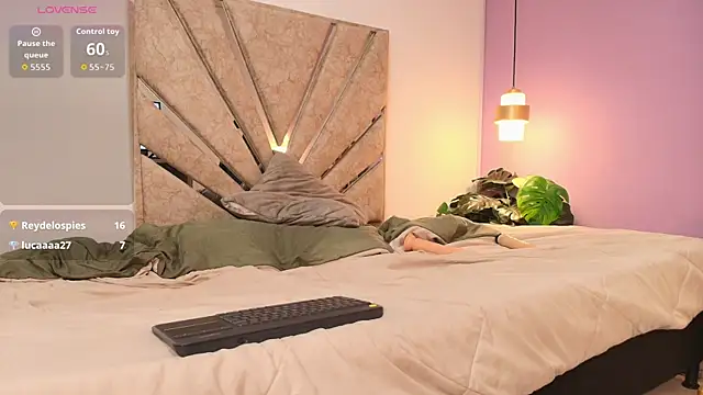 aleskahoffman1 webcam