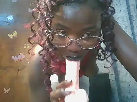 Ebonysexy_doll webcam