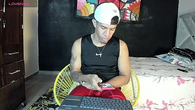 antonio_aguilarx webcam
