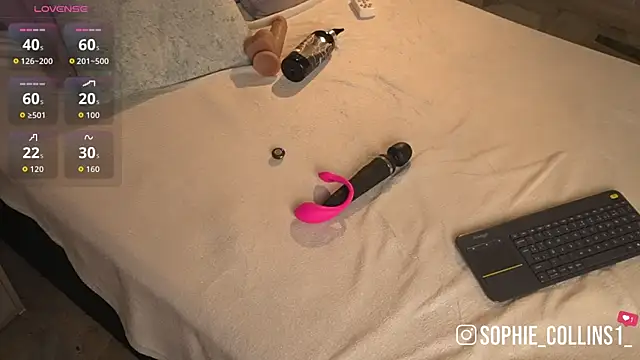SophieCollins_1 webcam