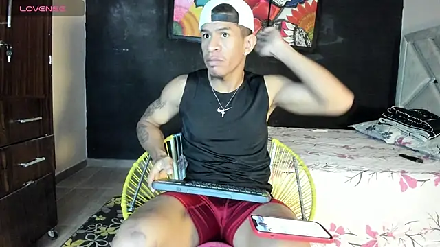 antonio_aguilarx webcam