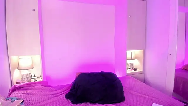 TaylorBloom webcam
