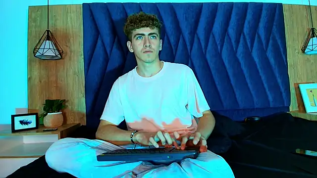 Tyler_Mcrey webcam