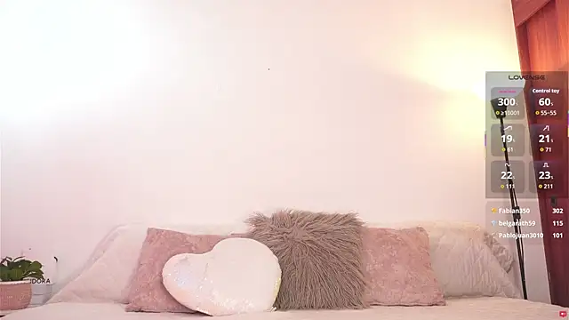 whitneyhot webcam