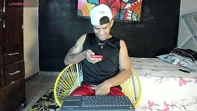 antonio_aguilarx webcam