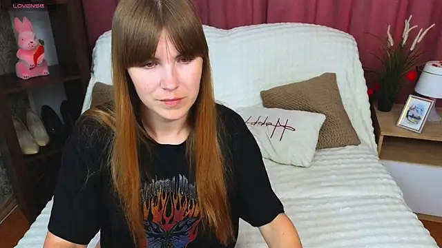 EmilyCuper_ webcam