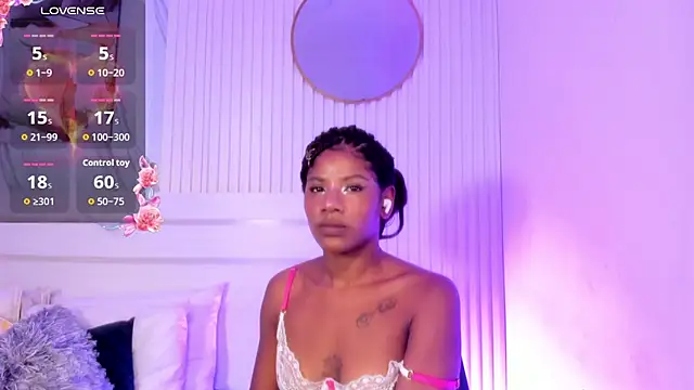 Afro_Luna webcam