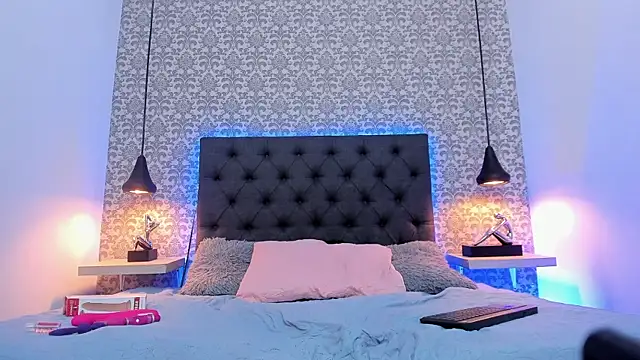 Arya_Leon webcam